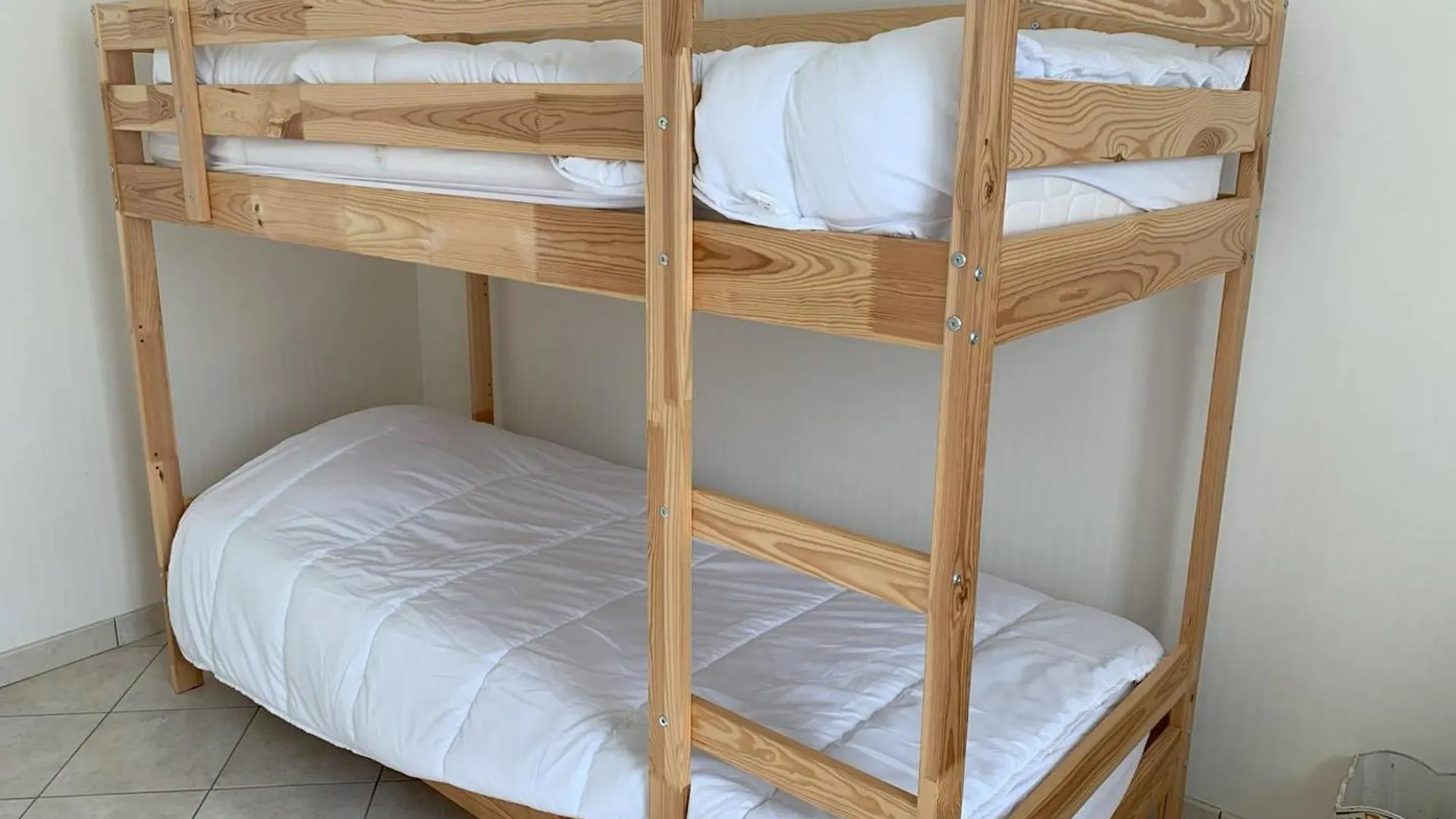 Appartement A Tregastel - Plage Coz-Pors, Wifi, Parking, Animaux Admis - Fr-1-368-418